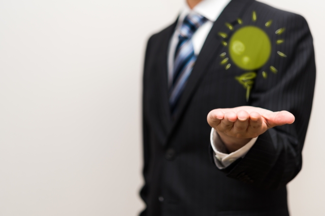 Freelance voice actors are also active